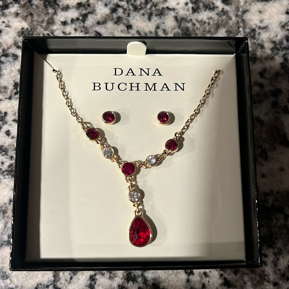 NIB Dana Buchman gold tone red stone drop necklace & matching earrings